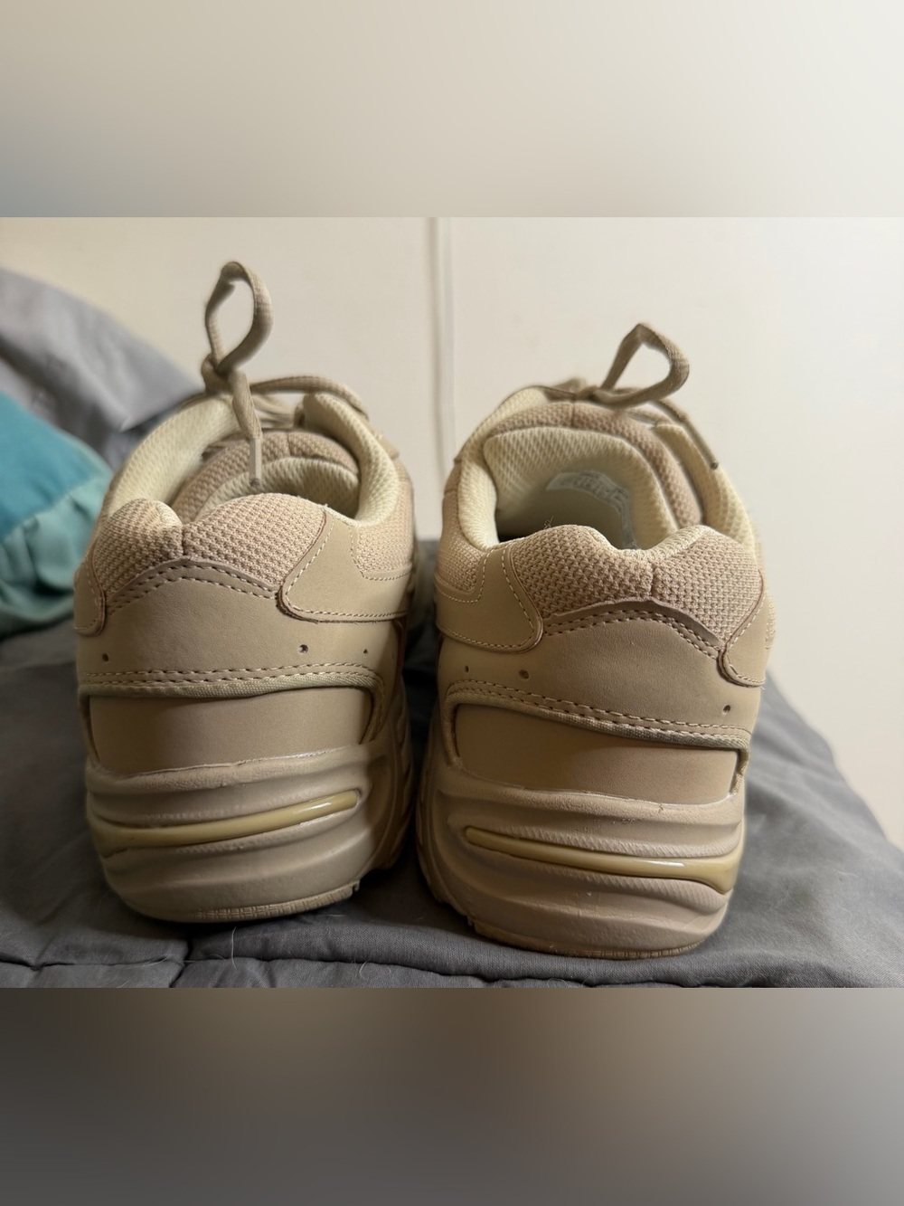 Vionic walker classic sneakers - Picture 6 of 9